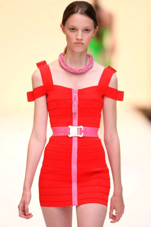 Những show diễn không thể quên của làng thời trang ảnh 8