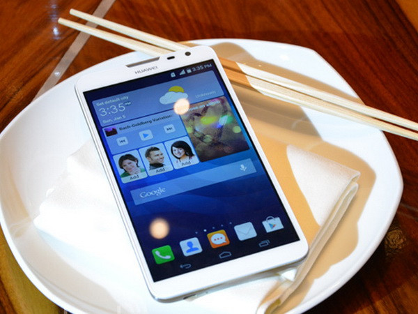 Điện thoại thông minh Ascend Mate 2. (Nguồn: engadget.com) Huawei trình làng mẫu Ascend Mate phiên bản mới ảnh 1