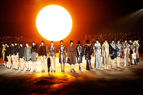 Những khoảnh khắc ấn tượng của thời trang 2013 ảnh 1
