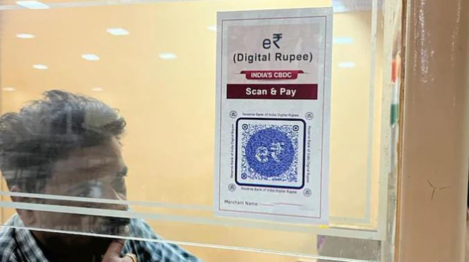 Đồng e-rupee của Ấn Độ: Nhiều lợi thế nhưng người dân chưa quen dùng ảnh 1