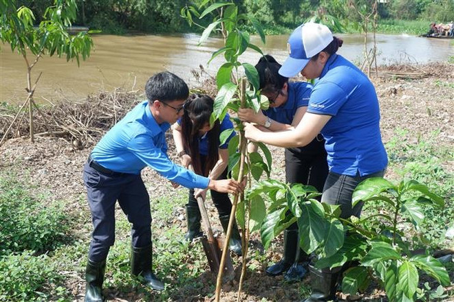 Ứng xử với thiên nhiên: Để không phải xin lỗi thế hệ tương lai ảnh 2