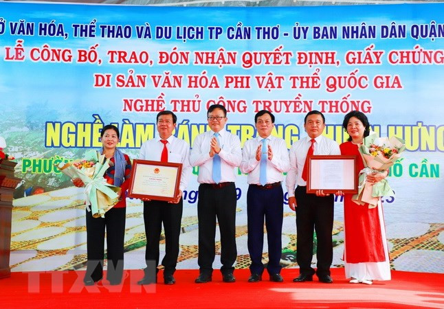 Nghề làm bánh tráng Thuận Hưng là Di sản Văn hóa Phi vật thể Quốc gia ảnh 1