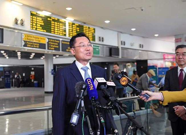 Đại sứ Trung Quốc tại Mỹ gặp quan chức của Lầu Năm Góc ảnh 1