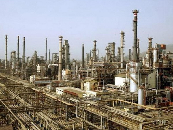 Các nhà máy lọc dầu Ấn Độ chuẩn bị ngoại tệ để trả nợ Iran ảnh 1