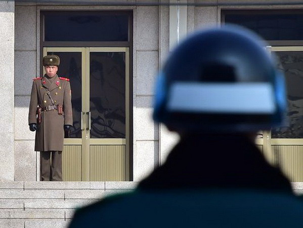 Hàn Quốc sẽ lắp đặt thêm thiết bị giám sát binh sỹ Triều Tiên ảnh 1