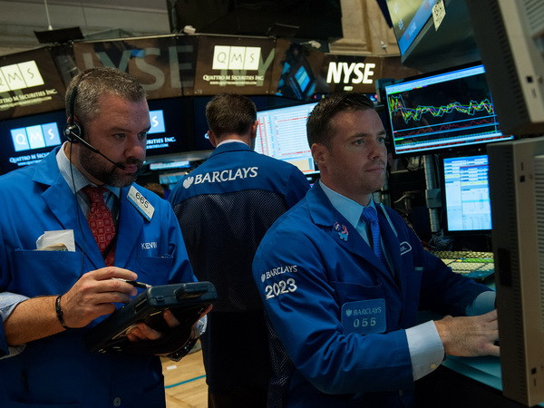 Phản ứng của người Hy Lạp khiến nhà đầu tư Phố Wall "chùn tay" ảnh 1