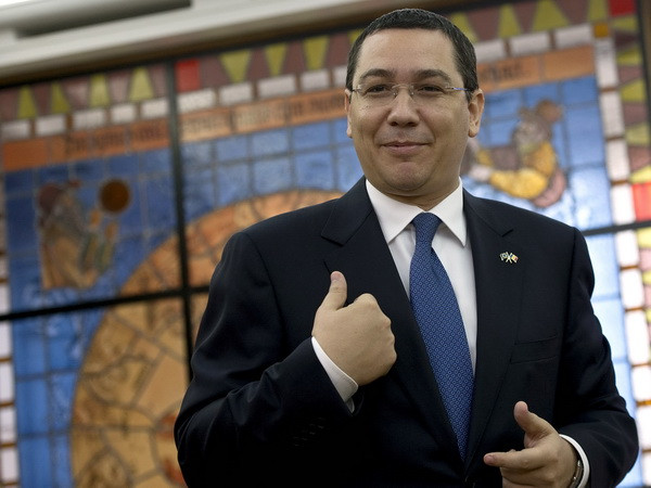 Bị cáo buộc tham nhũng, Thủ tướng Romania vẫn không từ chức ảnh 1