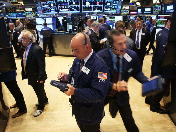 Chỉ số Nasdaq dẫn đầu thị trường chứng khoán Phố Wall ảnh 1