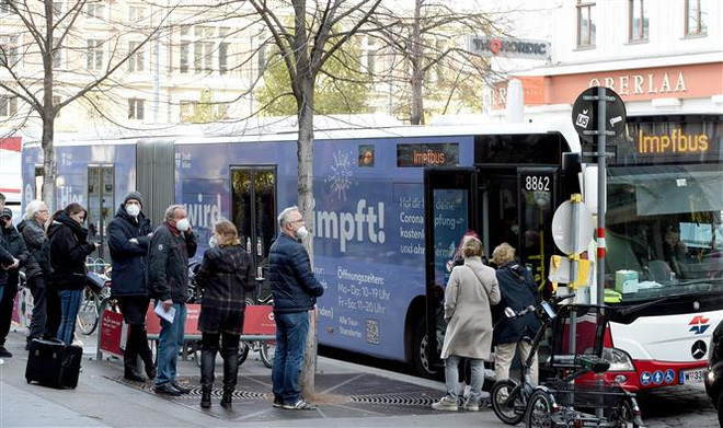 Bức tranh dịch COVID-19 trong tuần qua: Những vùng sáng-tối đan xen ảnh 2