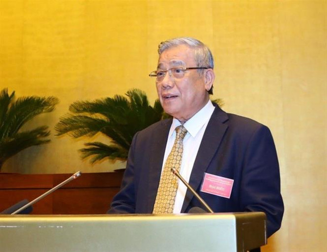 Giáo sư, Tiến sỹ khoa học Vũ Minh Giang tham luận tại hội nghị. (Ảnh: Văn Điệp/TTXVN) Hội nghị Văn hóa 2021: Khơi dậy khát vọng của dân tộc Việt Nam ảnh 1