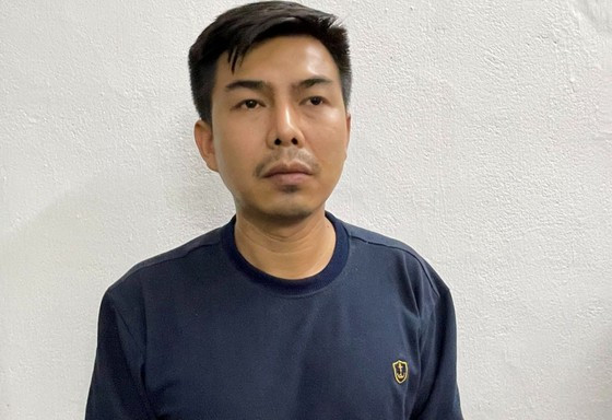 Bắt giữ tài xế tráo 4 bánh xe Maybach bán lấy tiền chênh lệch ảnh 1