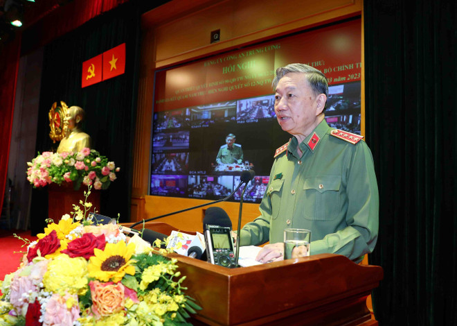 Xây dựng lực lượng Công an đáp ứng nhiệm vụ trong tình hình mới ảnh 3