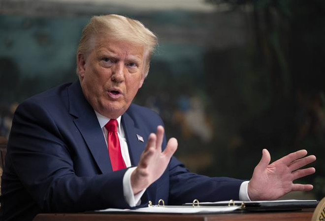 Cựu Tổng thống Mỹ Donald Trump phát biểu với báo giới tại Washington, DC. (Ảnh: AFP/TTXVN) Nghị sỹ Mỹ: Nên để Bộ Tư pháp xét xử vụ kiện cựu Tổng thống Trump ảnh 1