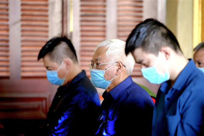 Cựu Tổng Giám đốc Đông Á Bank Trần Phương Bình bị tuyên phạt 20 năm tù ảnh 1