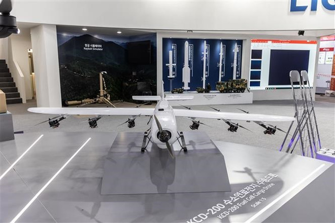 Đoàn Việt Nam dự Triển lãm Hàng không Vũ trụ và Quốc phòng Seoul 2023 ảnh 1