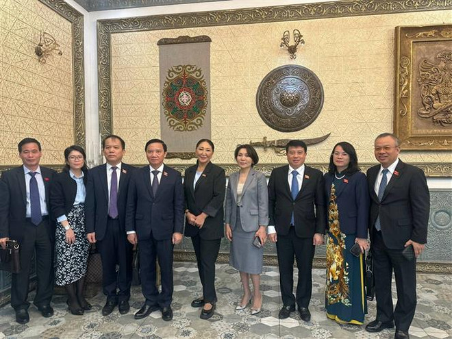 Kyrgyzstan luôn coi Việt Nam là đối tác quan trọng trong khu vực ảnh 2