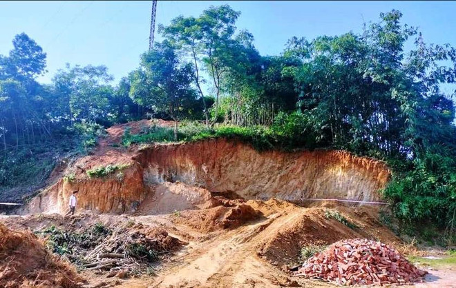 Xử lý an toàn quả bom nặng 350kg sót lại từ thời chiến tranh ảnh 1