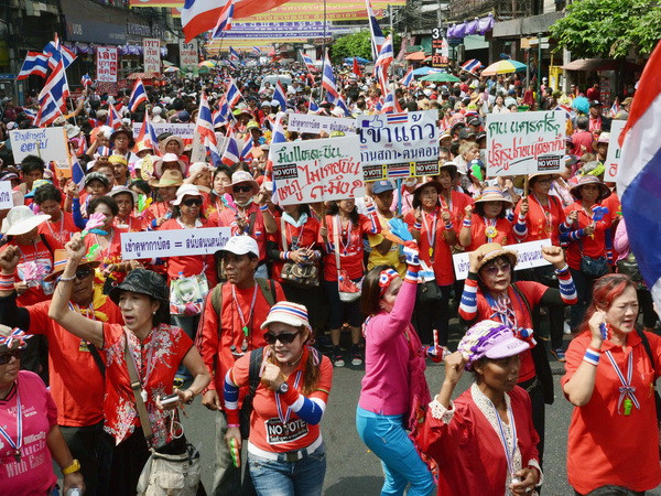 Tổng tuyển cử Thái diễn ra trong hỗn loạn và bạo lực ảnh 1