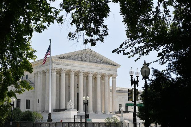 Tòa án Tối cao Mỹ ở Washington, DC. (Ảnh: AFP/TTXVN) Tòa án Tối cao Mỹ mở cửa trở lại đón công chúng tham quan ảnh 1