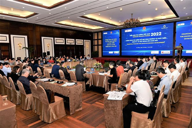 Chính sách tài chính hỗ trợ tăng trưởng kinh tế trong bối cảnh mới ảnh 1