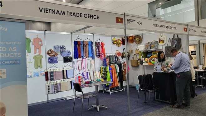 Doanh nghiệp Australia quan tâm đến hàng dệt may, da giày Việt Nam ảnh 1