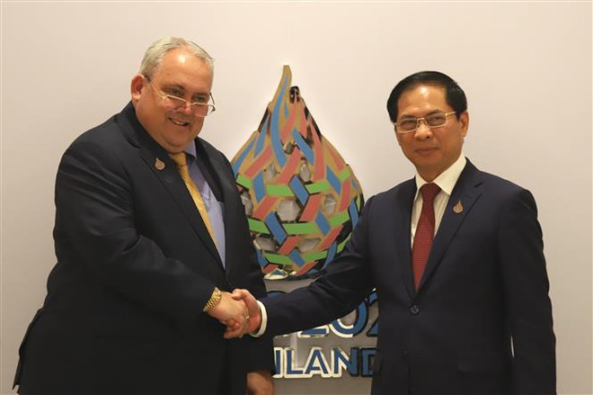 Bộ trưởng Bùi Thanh Sơn tiếp xúc song phương tại Tuần lễ cấp cao APEC ảnh 2