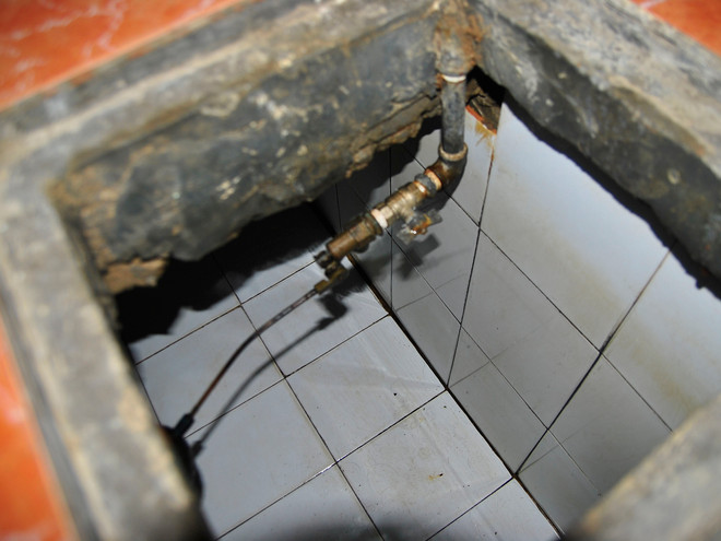 Hàng trăm hộ dân ở giữa lòng Hà Nội mất nước sinh hoạt ảnh 3