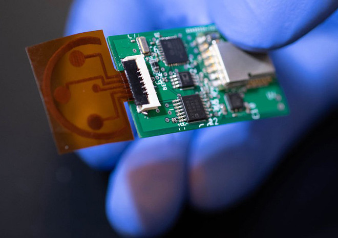 Phát triển thiết bị cảm biến đo mức độ căng thẳng qua mồ hôi ảnh 1