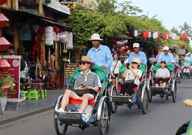 Với 2 đô thị cổ là Hội An và Khu đền tháp Mỹ Sơn, Khu d\Dự trữ Sinh quyển Thế giới Cù Lao Chàm-Hội An, Nghệ thuật Bài chòi - Di sản Văn hóa Phi vật thể của nhân loại đã được UNESCO công nhận, tỉnh Quảng Nam có đủ điều kiện để phát triển du lịch xanh, bền vững. (Ảnh: Đoàn Hữu Trung/TTXVN) Thụy Sĩ xúc tiến các dự án giúp Quảng Nam xây dựng du lịch xanh ảnh 2