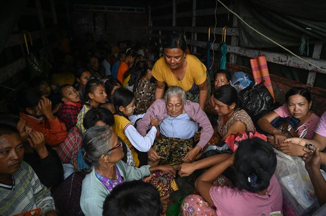 Myanmar và Bangladesh sơ tán người dân, sẵn sàng ứng phó với bão Mocha ảnh 1