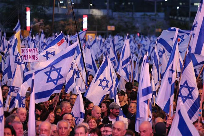 Người dân Israel tiếp tục biểu tình phản đối cải cách tư pháp ảnh 1