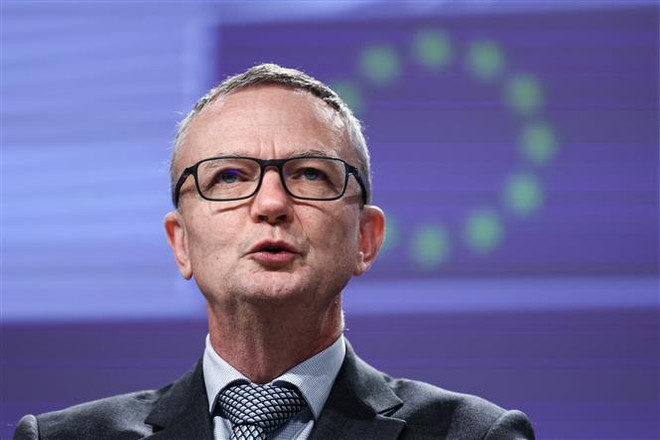 Liên minh châu Âu đề xuất gói trừng phạt thứ 11 nhằm vào Nga ảnh 1