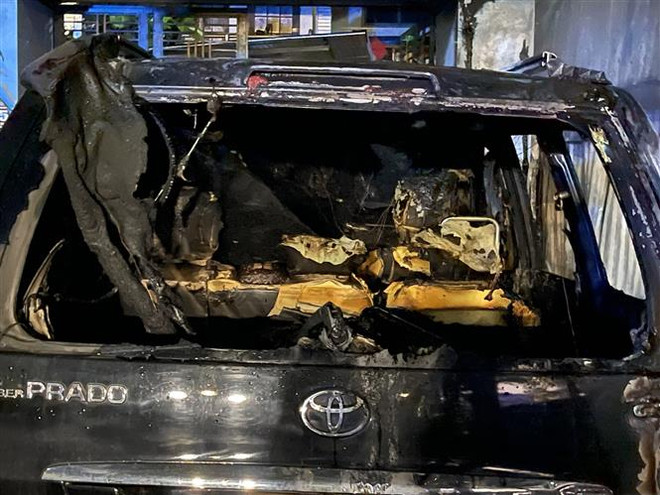 Quảng Ninh: Cháy quán càphê, 1 xe ôtô đỗ cạnh bị thiêu rụi ảnh 1