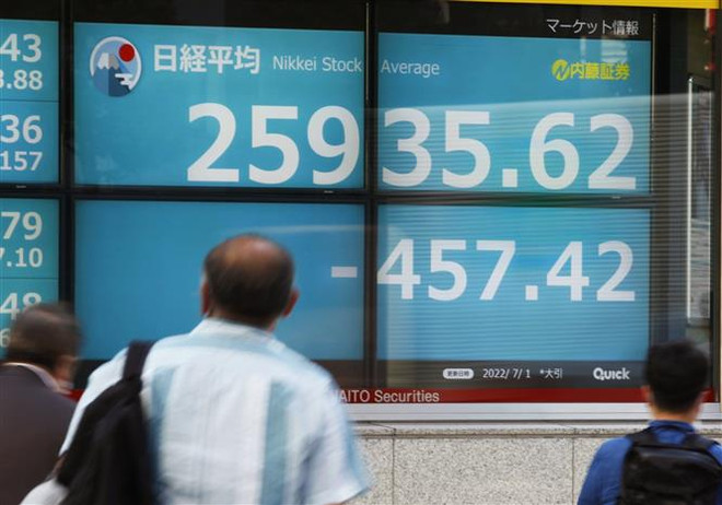 Lo ngại thỏa thuận nâng trần nợ của Mỹ, chứng khoán châu Á giảm điểm ảnh 1