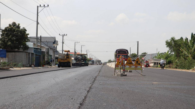Gấp rút hoàn thành dự án nâng cấp Quốc lộ 1A qua Hậu Giang, Sóc Trăng ảnh 1