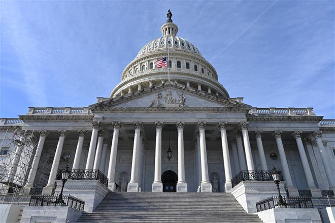 Tòa nhà Quốc hội Mỹ tại Washington, DC. (Ảnh: AFP/TTXVN) Mỹ: Thỏa thuận nâng trần nợ công đối mặt với thử thách tại Quốc hội ảnh 1
