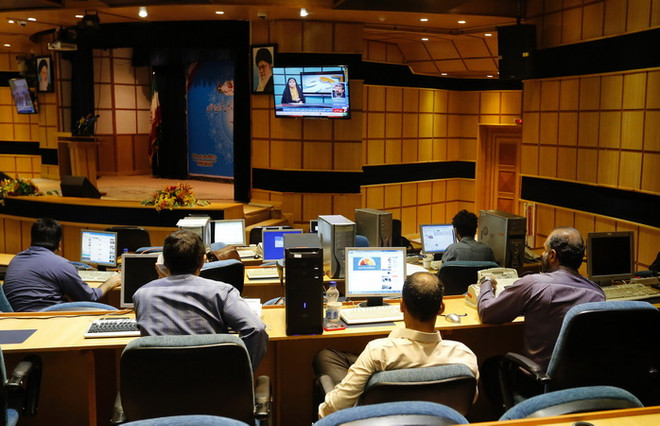 Bầu cử Quốc hội Iran: Đồng minh của ông Rouhani chiến thắng vòng 2 ảnh 1