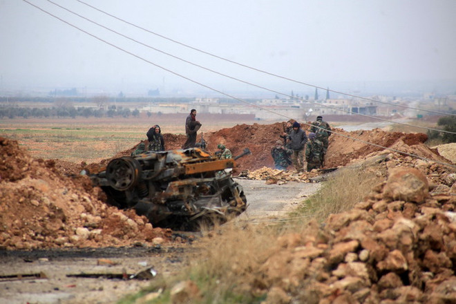 SOHR: Quân nổi dậy Syria tấn công dữ dội lực lượng chính quyền ảnh 1