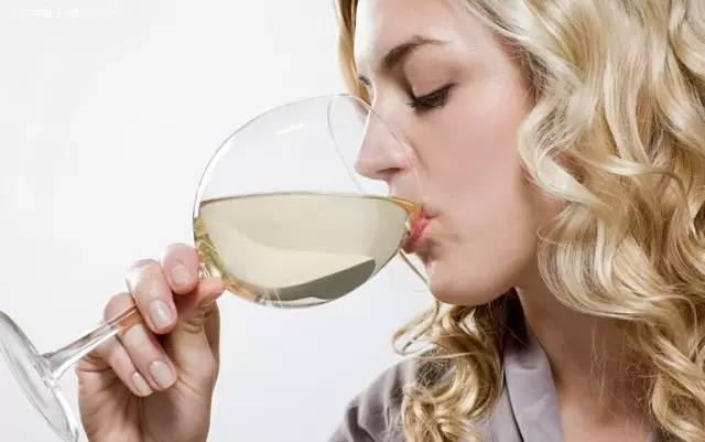 Người nghiện rượu có thể sẽ bị những loại ung thư gì? ảnh 1