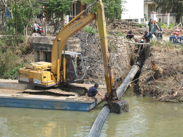 Giá nước sinh hoạt vùng ven biển tăng nhanh do nắng hạn ảnh 1