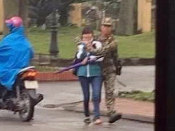 Khởi tố hình sự vụ khống chế nữ sinh Thái Bình bằng xăng và dao ảnh 1