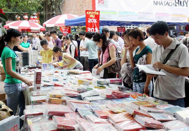 Ngày hội Sách năm 2016 với chủ đề “Sách-Hội nhập, đổi mới, phát triển” ảnh 1