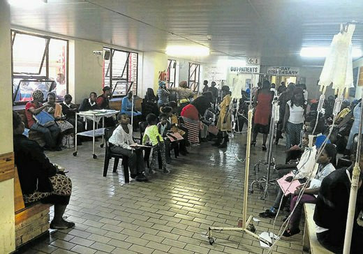 Khoảng 1.000 học sinh bị ngộ độc sau khi uống sữa chua ảnh 1