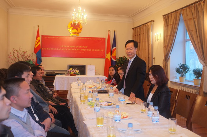 Cộng đồng người Việt tại Pháp và Mông Cổ hướng về miền Trung ảnh 1