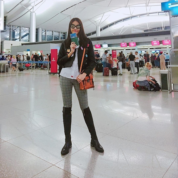 Mỹ nhân Việt lăng xê chân váy midi, sơ mi họa tiết và áo khoác cá tính ảnh 4