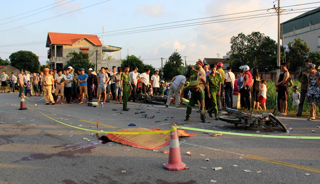 Quảng Ninh: Tai nạn giao thông nghiêm trọng, 3 người thương vong ảnh 2