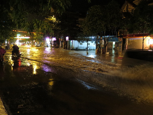 Cảnh báo mưa lớn diện rộng ở Bắc Trung Bộ từ ngày 12/10 ảnh 1