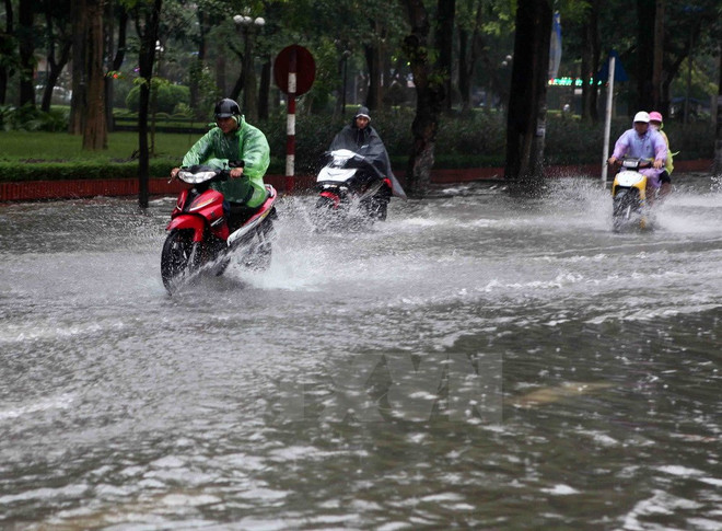 Mưa bao trùm hầu hết các khu vực trên cả nước trong đêm nay ảnh 1