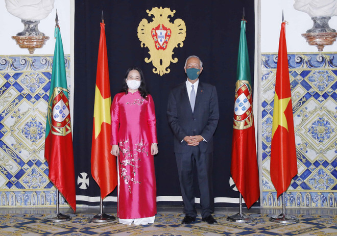 Phó Chủ tịch nước Võ Thị Ánh Xuân hội kiến Tổng thống Bồ Đào Nha ảnh 1