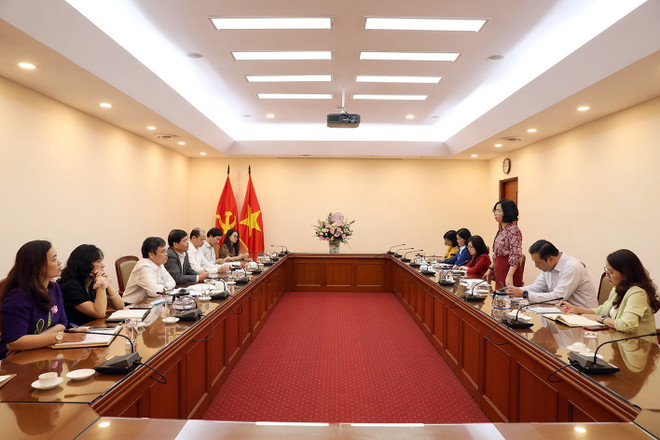 Quang cảnh buổi làm việc. (Ảnh: Tuấn Anh/TTXVN) Ban Kinh tế Trung ương đến thăm và làm việc với Thông tấn xã Việt Nam ảnh 3